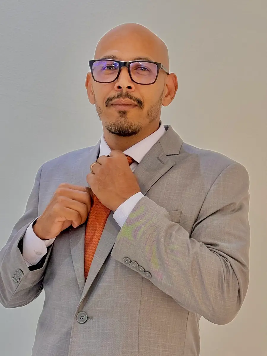 Retrato masculino de terno